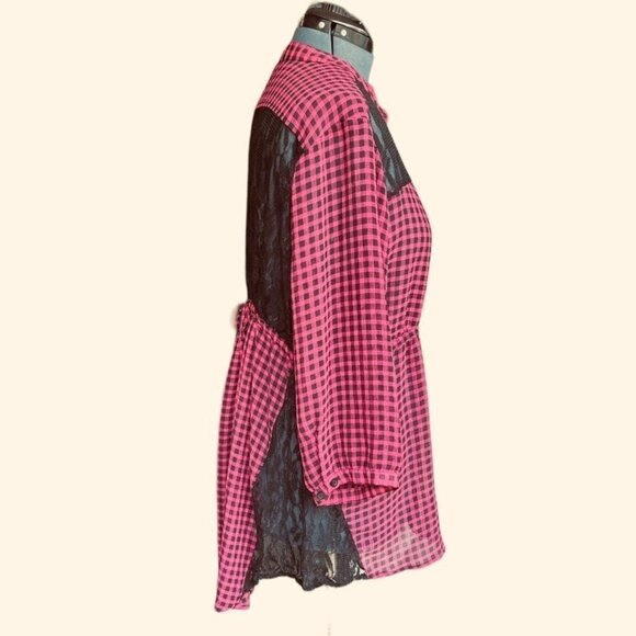 TORRID Women's Loose Button-Up Top Bust 52" Pink Black Plaid Lace Hi-Lo Hem EUC - Picture 3 of 15